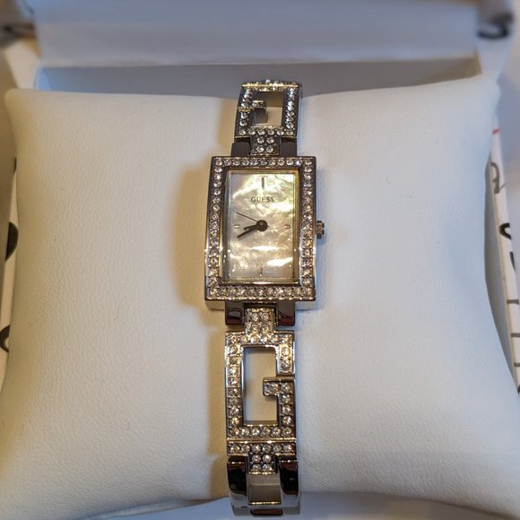 NWT - GUESS Bracelet Watch - Picture 1 of 6